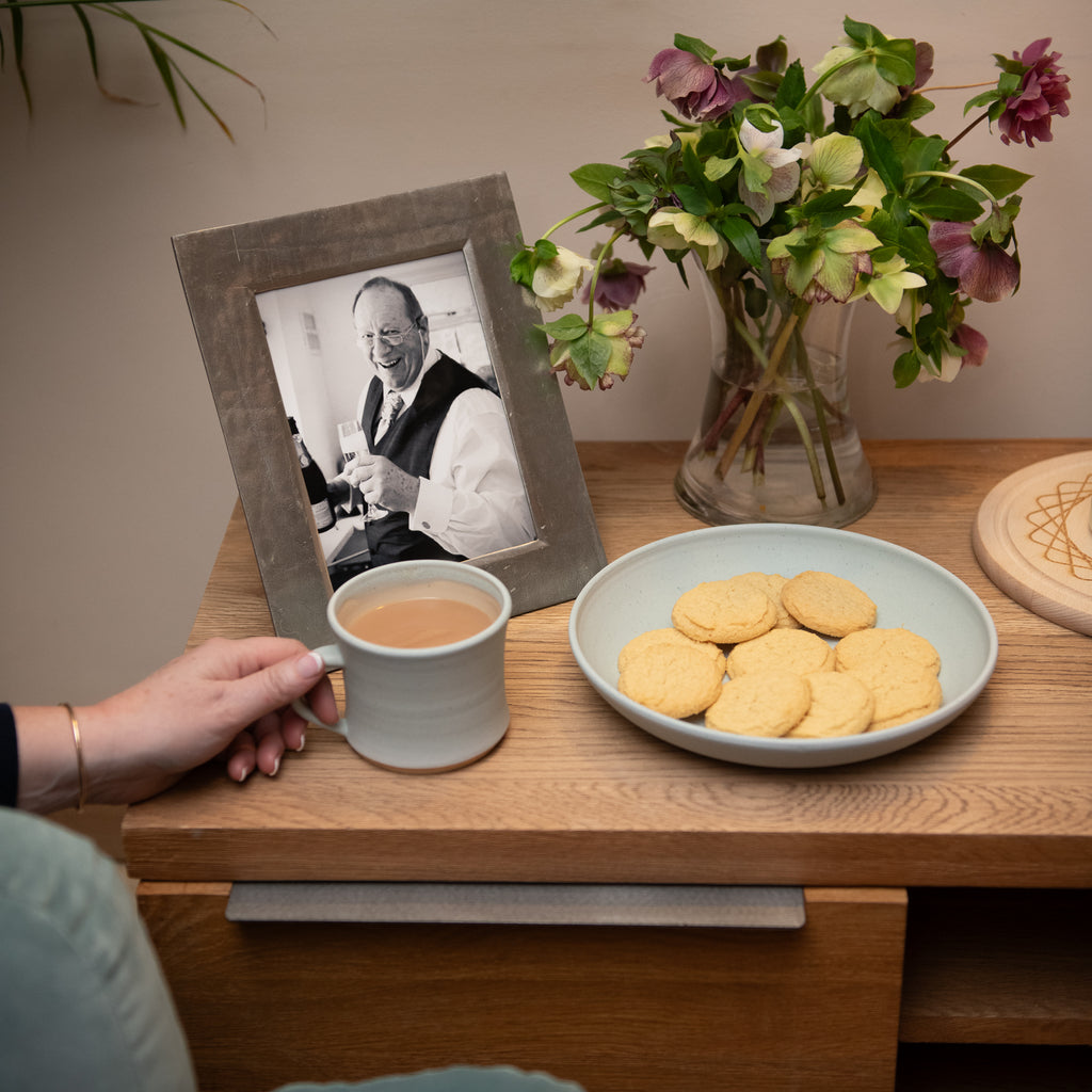 Mug & biscuit gift set