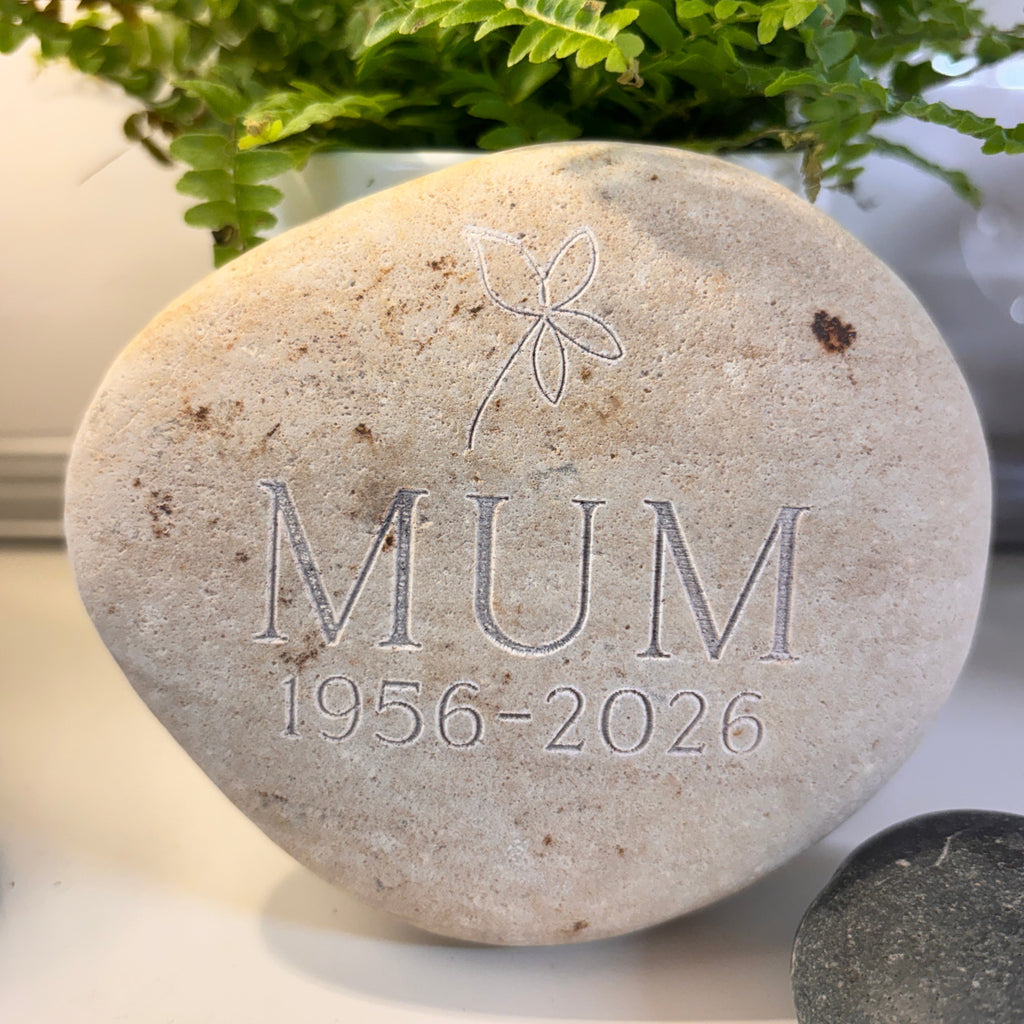 Personalised memorial stone pebble: small