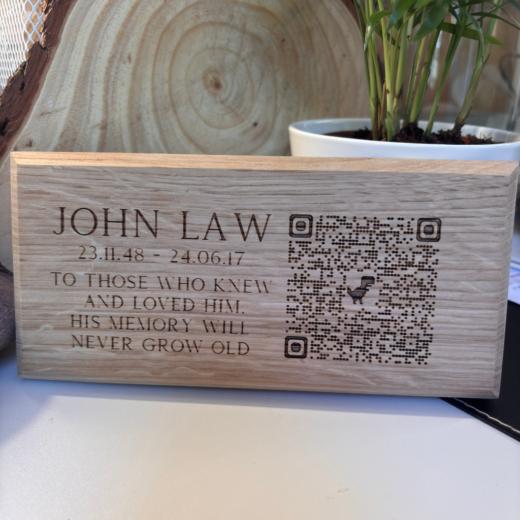 Oak remembrance plaque - AFTERSTONE LTD